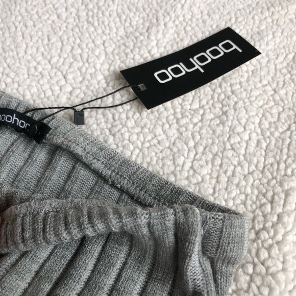 NOT FOR SALE RIGHT NOW! 
NWT BOOHOO Gray Rib Knit Pencil Skirt Size Large - Picture 6 of 8